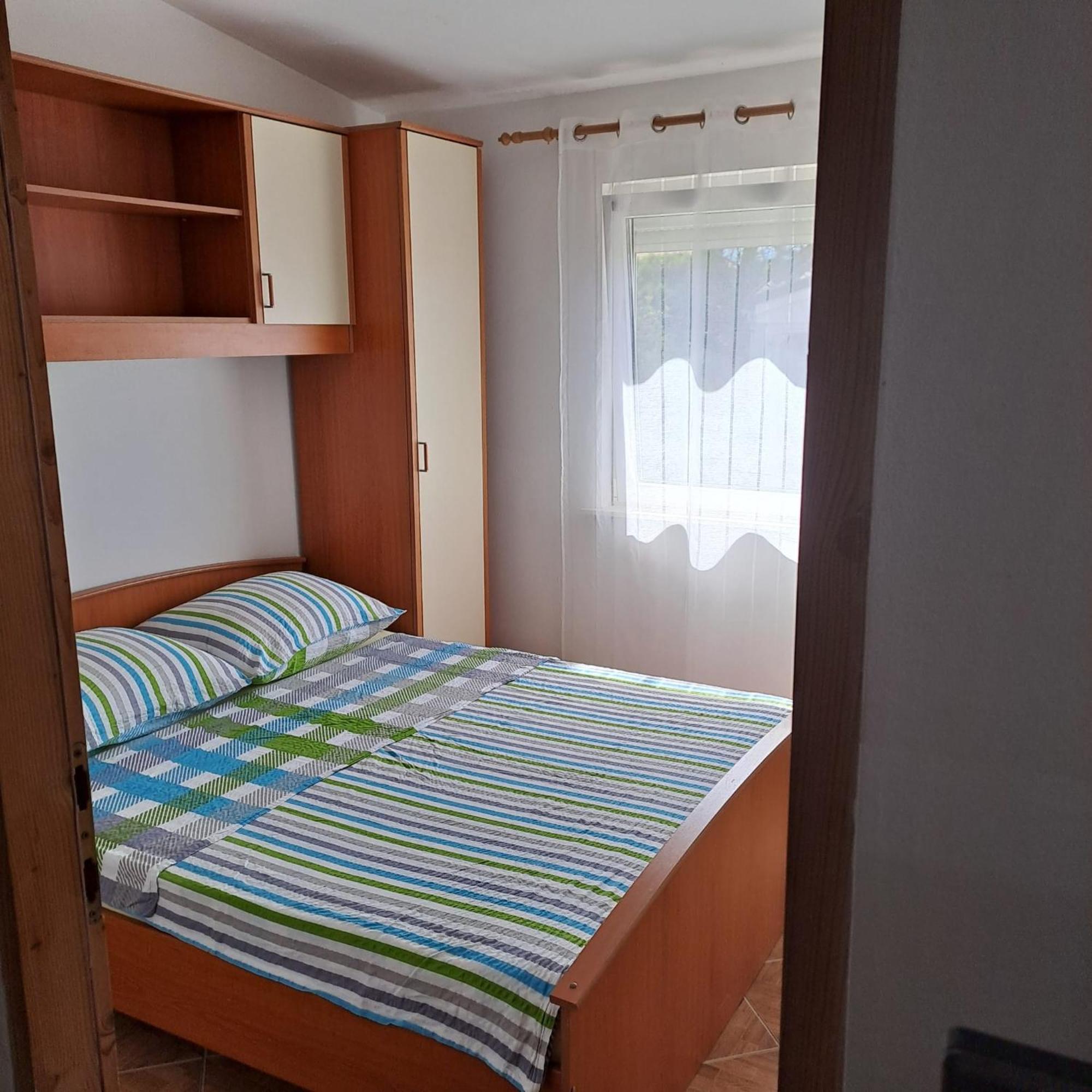 Apartments Cecilija Povljana Eksteriør billede